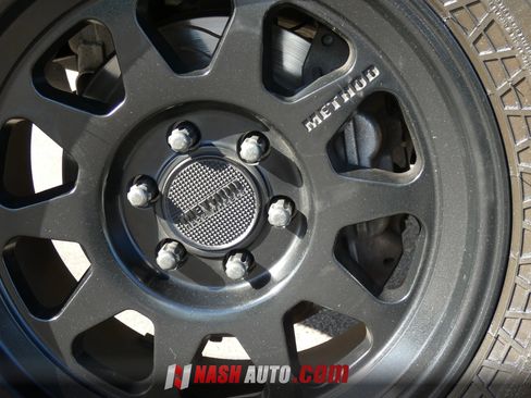 Used 2018 Chevrolet Colorado LT RWD image 22