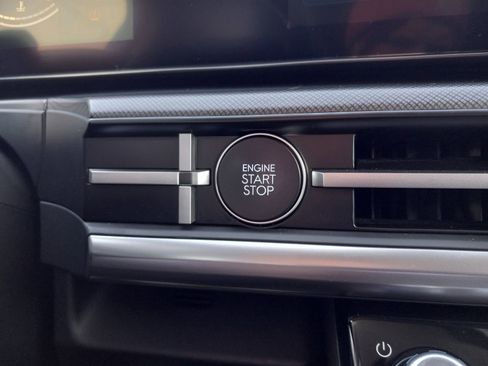 Used 2025 Hyundai Santa Fe SEL image 25