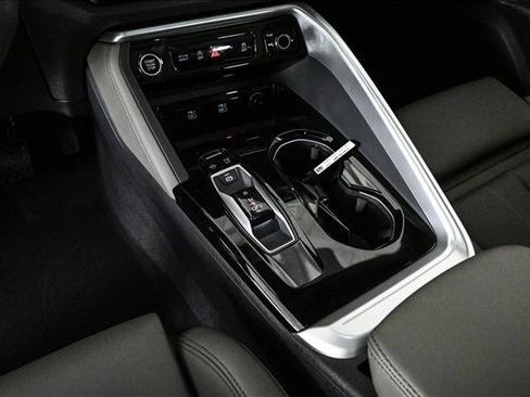 New 2025 Audi Q5 Premium Plus image 12