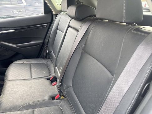 Used 2021 Kia Seltos SX w/ SX Sunroof Package image 11