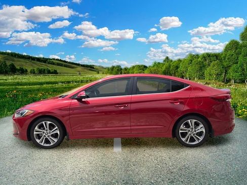 Used 2018 Hyundai Elantra Limited FWD image 3