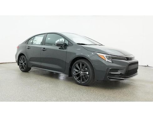 Used 2026 Toyota Corolla SE FWD image 32