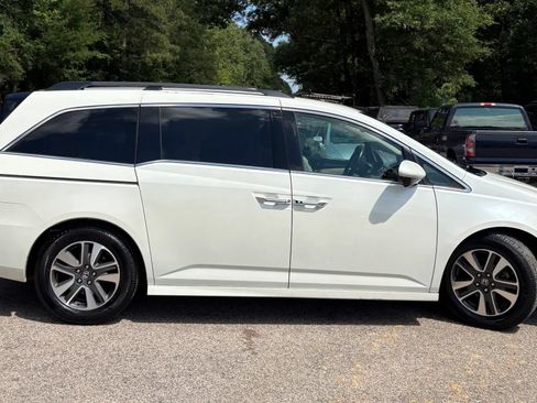 Used 2014 Honda Odyssey Touring image 5