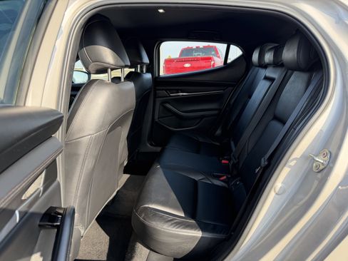 Used 2024 MAZDA MAZDA3 s image 19