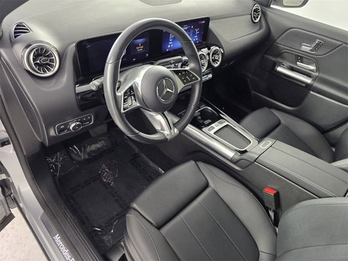 Certified 2025 Mercedes-Benz GLA 250 image 10