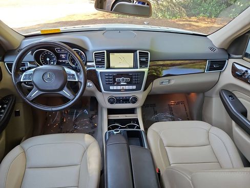 Used 2013 Mercedes-Benz ML 350 4MATIC image 9