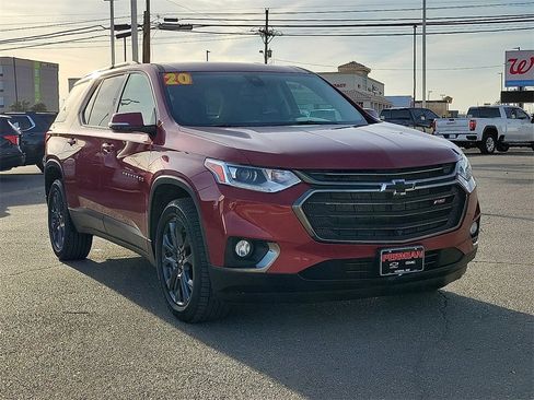 Used 2020 Chevrolet Traverse RS image 2
