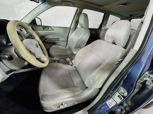 Used 2013 Subaru Forester 2.5X Premium AWD/4WD image 23
