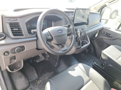 New 2026 Ford Transit 250 Low Roof w/ Load Area Protection Package RWD image 17