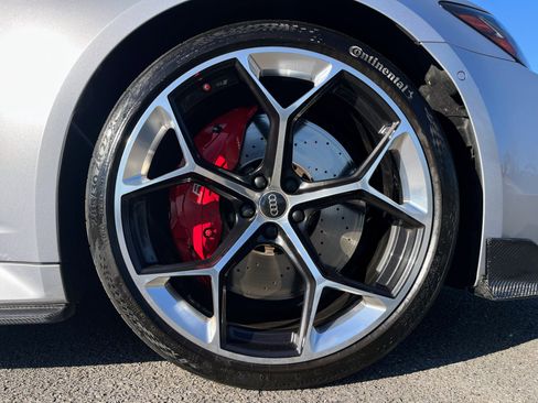 Used 2024 Audi RS 6 performance image 13