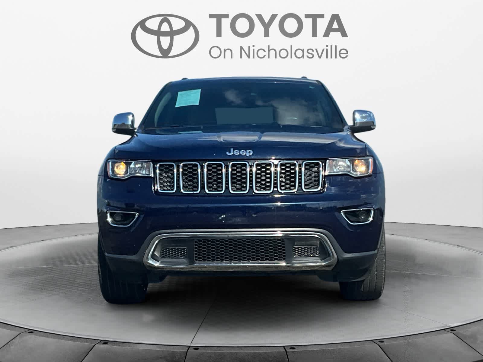 Used 2017 Jeep Grand Cherokee Limited AWD/4WD image 8