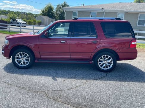 Used 2017 Ford Expedition Limited AWD/4WD image 8