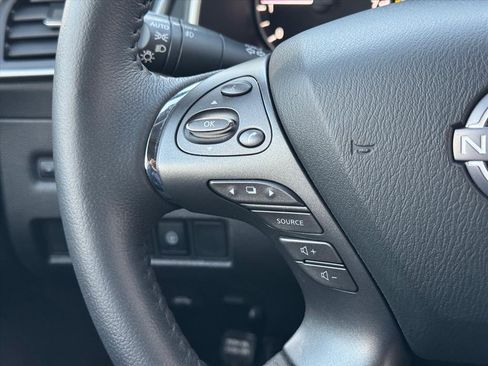 Certified 2024 Nissan Murano SV w/ SV Midnight Edition Package image 17