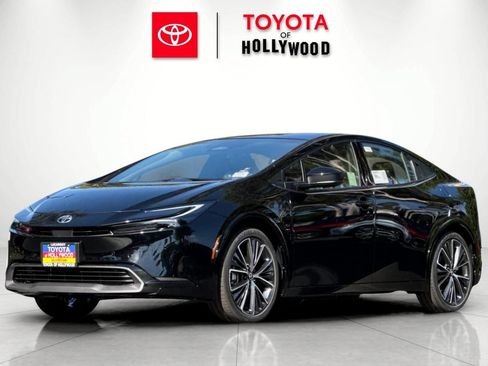 New 2027 Toyota Prius XLE FWD image 7