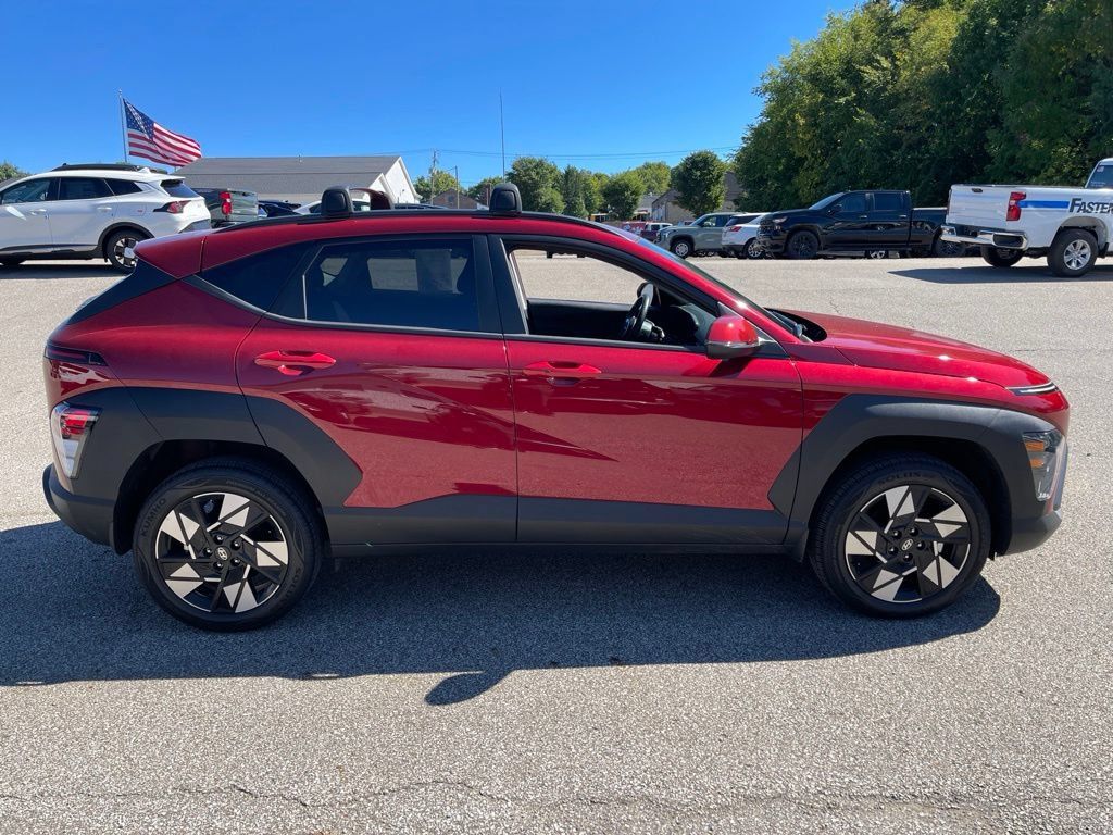 Used 2025 Hyundai Kona SEL AWD/4WD image 1