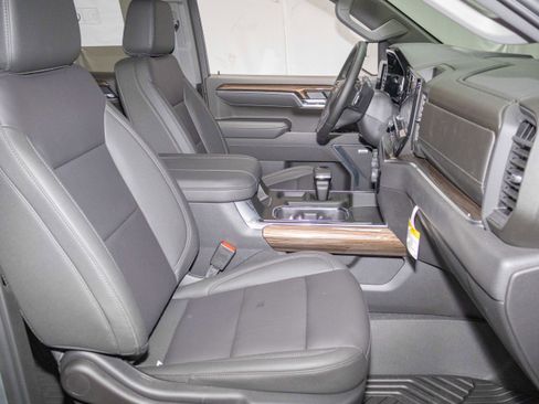 New 2026 Chevrolet Silverado 1500 LT Trail Boss w/ Convenience Package II AWD/4WD image 10