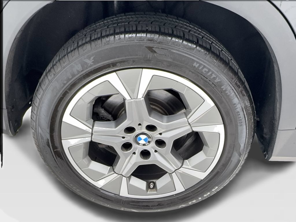 Used 2023 BMW X1 xDrive28i w/ Convenience Package AWD/4WD image 16