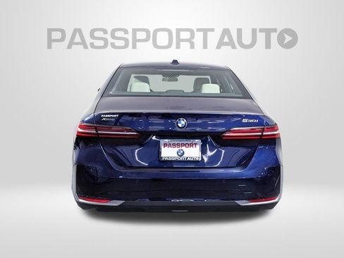 New 2026 BMW 530i xDrive w/ Premium Package AWD/4WD image 5