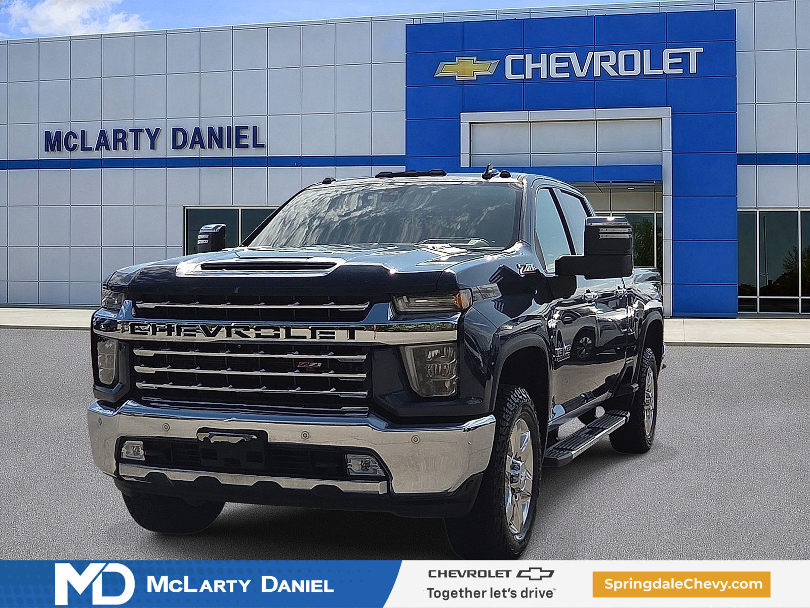 Used 2020 Chevrolet Silverado 2500 LTZ w/ LTZ Texas Edition AWD/4WD image 2