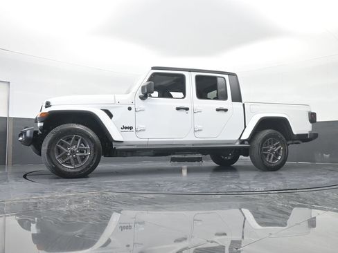 New 2026 Jeep Gladiator Sport image 48