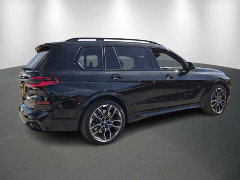 New 2026 BMW X7 M60i image 7