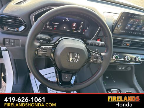 Used 2025 Honda Pilot Black Edition image 19