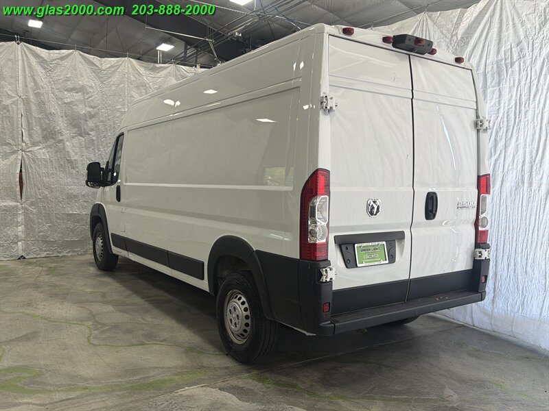 Used 2024 RAM ProMaster 2500 w/ Convenience Group FWD image 7
