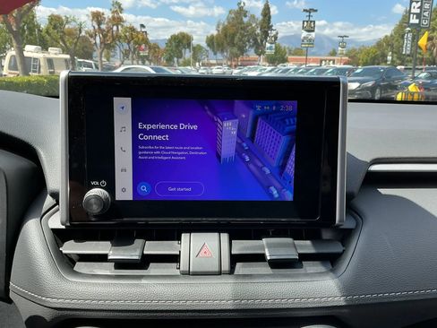 Used 2023 Toyota RAV4 LE AWD/4WD image 19