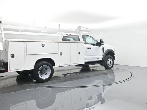 New 2025 Ford F550 2WD Regular Cab Super Duty image 32