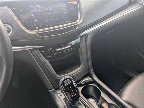 Used 2024 Cadillac XT5 Luxury FWD image 12