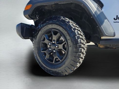 Used 2022 Jeep Wrangler Sport AWD/4WD image 31