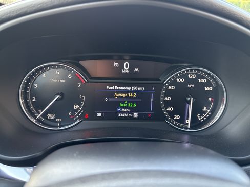 Used 2022 Cadillac XT4 Luxury w/ Cold Weather Package AWD/4WD image 26