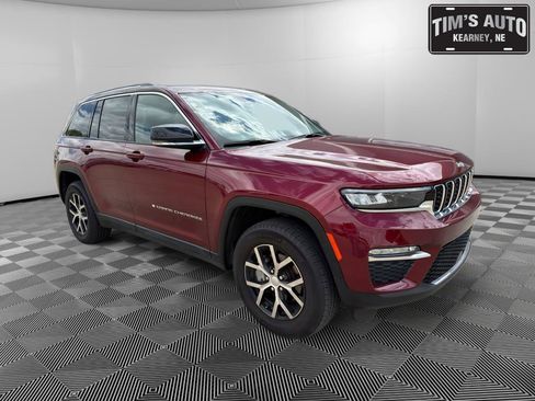 Used 2023 Jeep Grand Cherokee Limited AWD/4WD image 1