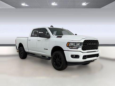 Used 2024 RAM 2500 Big Horn w/ Night Edition AWD/4WD image 7