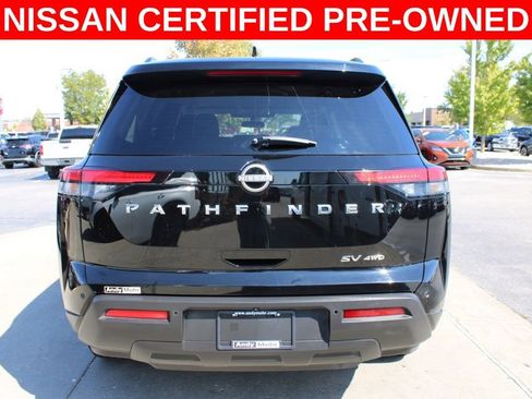 Certified 2024 Nissan Pathfinder SV image 8