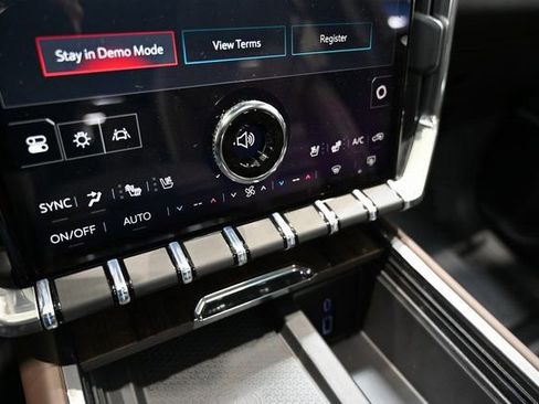 New 2026 GMC Acadia Denali Ultimate w/ LPO, Floor Liner Package image 19