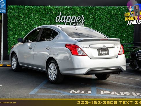 Used 2018 Nissan Versa SV FWD image 8