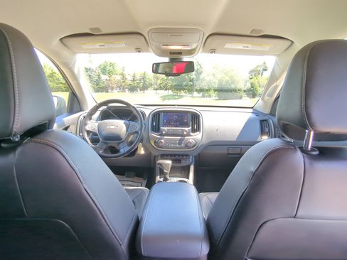 Used 2019 Chevrolet Colorado Z71 AWD/4WD image 13