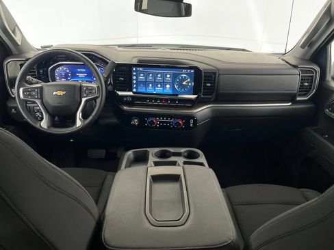 Used 2023 Chevrolet Silverado 1500 LT AWD/4WD image 30