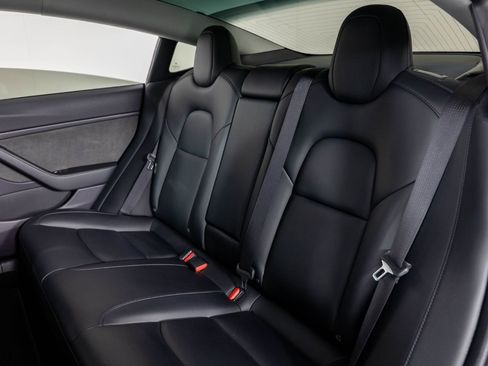 Used 2019 Tesla Model 3 Long Range image 17