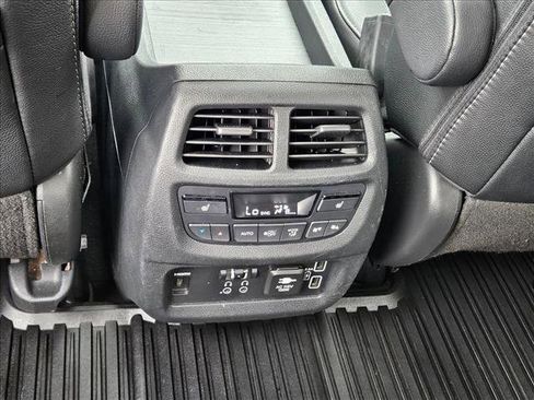 Used 2022 Honda Pilot Elite image 19