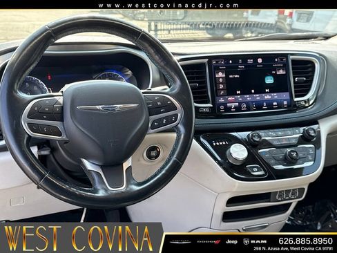 Used 2021 Chrysler Pacifica Touring-L w/ Premium & Safety Sphere Group AWD/4WD image 24