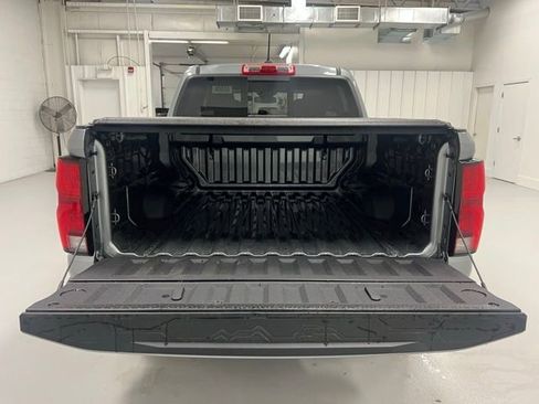 New 2026 Chevrolet Colorado LT w/ LT Convenience Package AWD/4WD image 17