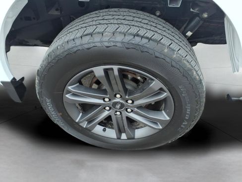 Used 2023 Ford F150 Lariat w/ Equipment Group 502A High AWD/4WD image 8