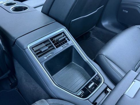 Certified 2018 Porsche Panamera 4 image 24