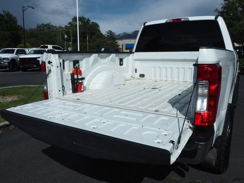 Used 2018 Ford F250 XLT AWD/4WD image 19