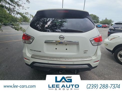 Used 2013 Nissan Pathfinder SL w/ SL Premium Pkg AWD/4WD image 2