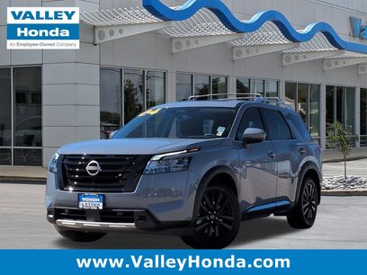 Used 2024 Nissan Pathfinder Platinum