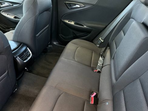 Used 2021 Chevrolet Malibu LT FWD image 5