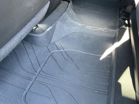 Used 2023 Chevrolet Suburban RST image 28